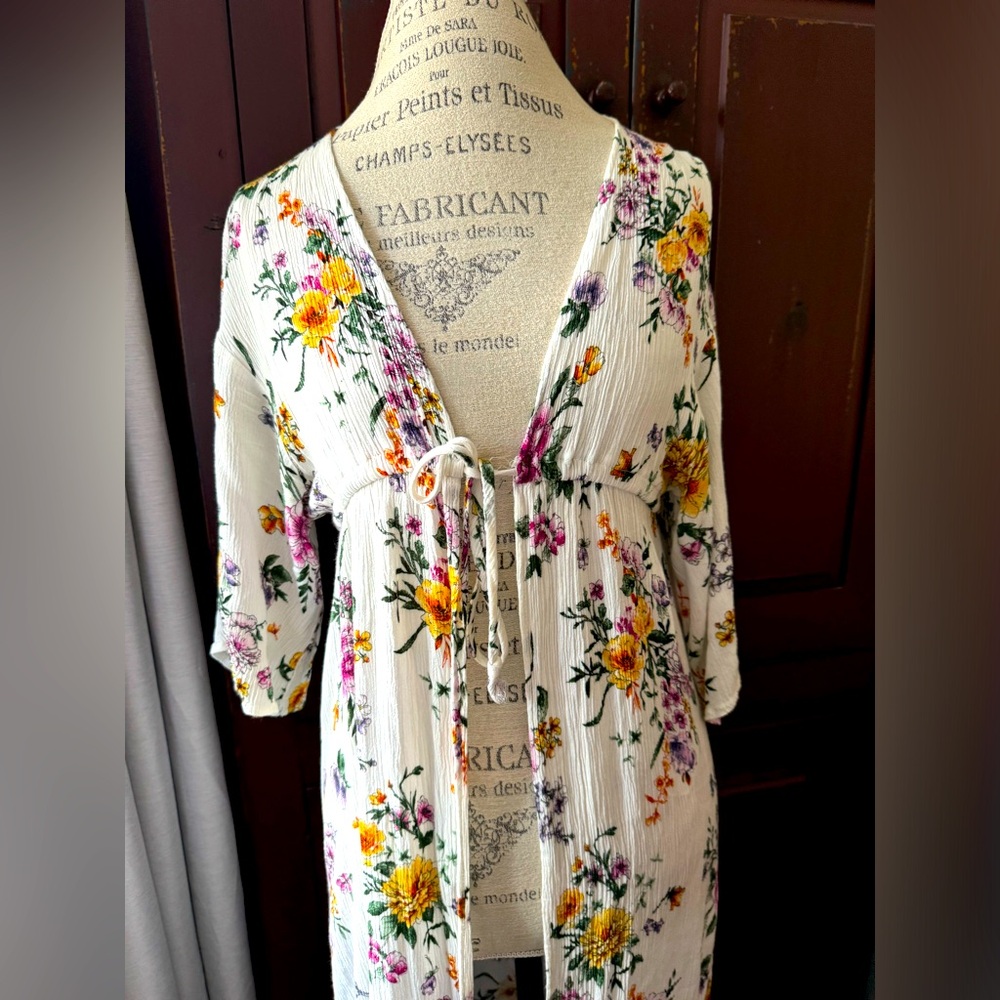 Adam Levine Medium Floral Duster